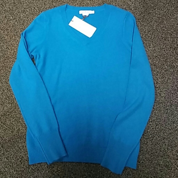 Enzo Mantavani Sweaters - Enzo Mantavani V neck Cashmere Sweater